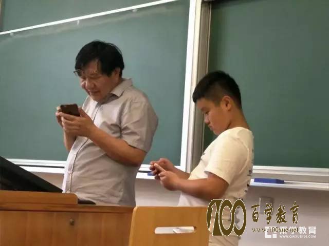 五年级小学生旁听复旦教授的量子力学,请告诉我这不是真的