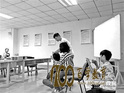 网红成高校学科专业,教育专家重庆高校开设“网红学院”