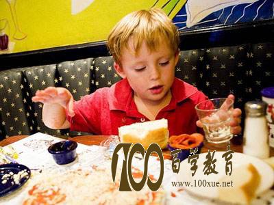 带孩子下馆子要注意什么?带孩子在外面吃不能点什么菜?