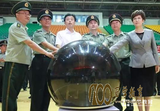 陆军炮兵防空兵学院正式揭牌,为陆军直属副军级军队高等院校!!!