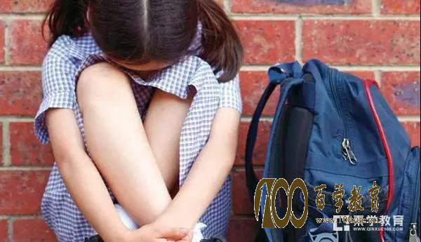 家长怎么判断孩子有没有在学校被欺负?如何从孩子口中了解真实情况?