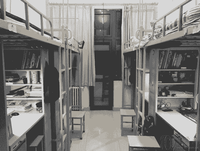 河南一所大学,被空调“吹”出了名,学生表示:宁可不要